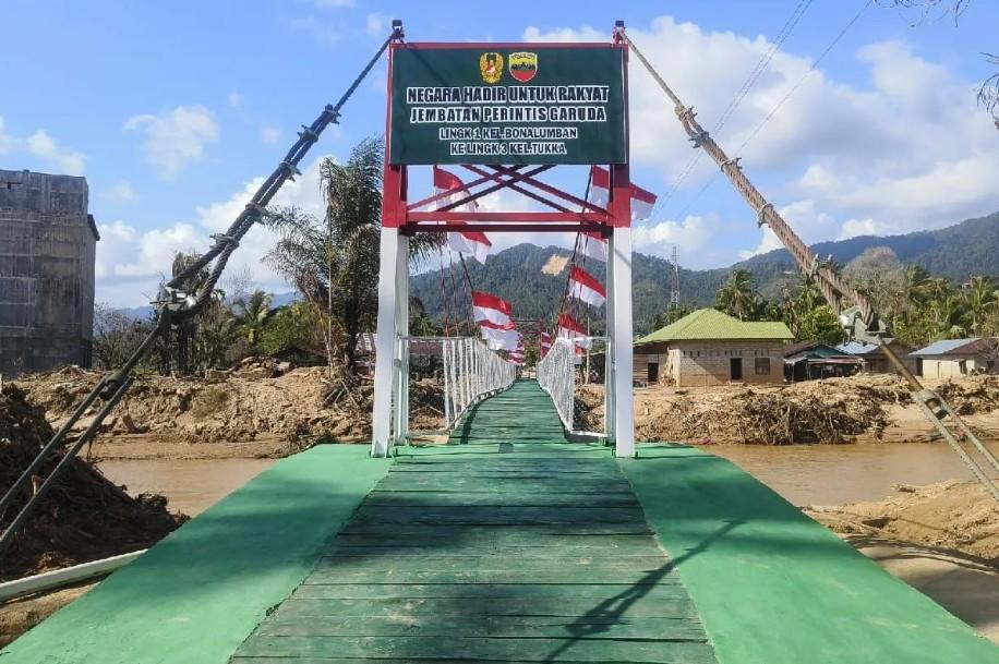 TNI Rampungkan Pembangunan Jembatan Perintis Garuda di Tapanuli Tengah untuk Pulihkan Akses Warga Pascabencana