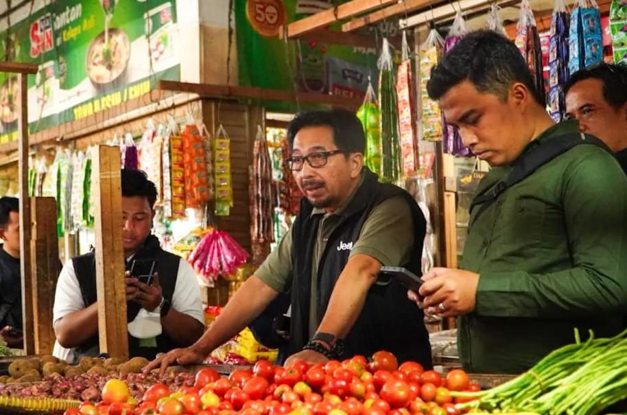 Pemerintah Antisipasi Lonjakan Harga Pangan Jelang Lebaran dengan Program Stabilisasi dan Bantuan untuk 33,2 Juta Keluarga