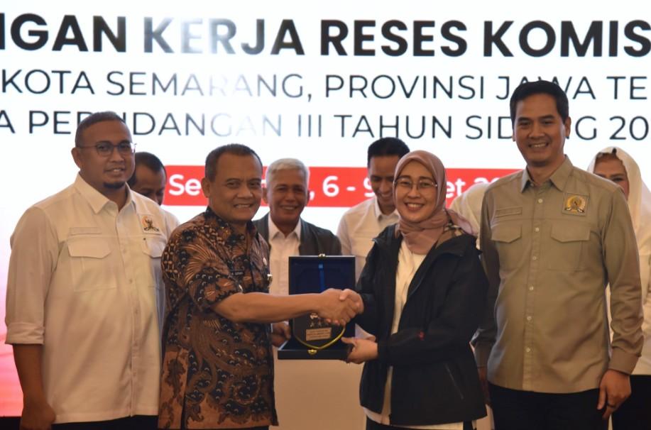 Komisi VI DPR Ingatkan Pemerintah Antisipasi Dampak Geopolitik Global terhadap Pasokan dan Harga BBM Nasional