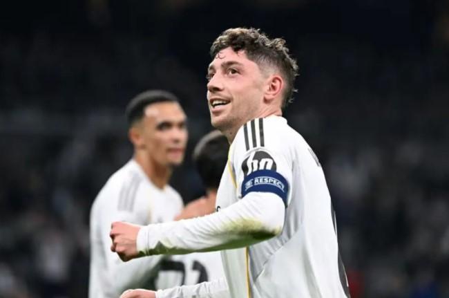 Hattrick Valverde Bawa Real Madrid Hancurkan Manchester City 3-0