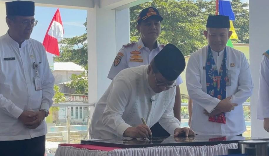 Pramono Resmikan Dermaga Pulau Pari dan SPALD Pulau Pramuka di Kepulauan Seribu