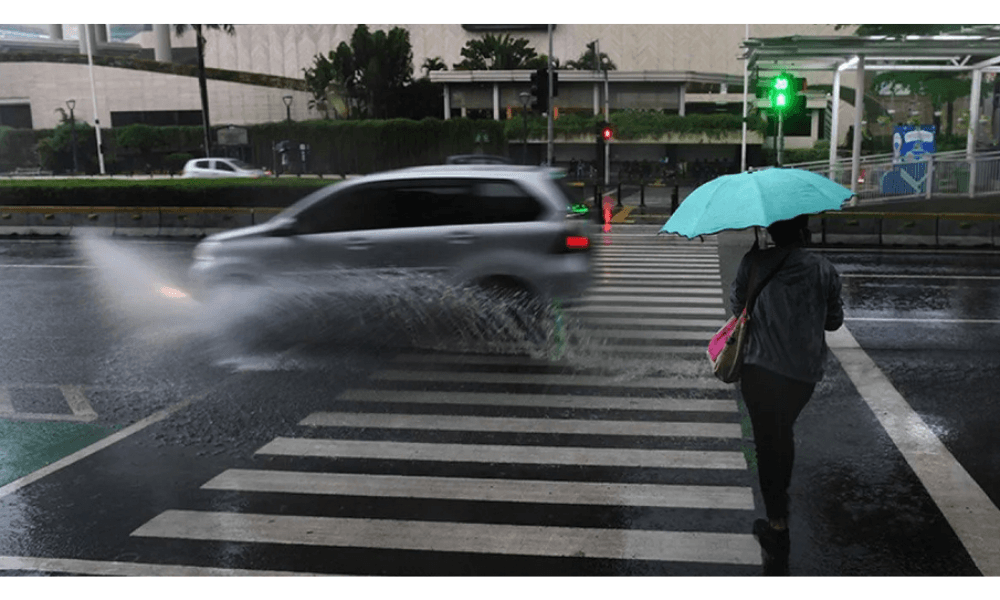 BMKG Prakirakan Hujan Ringan Guyur Sebagian Wilayah Jakarta pada Minggu Siang hingga Sore
