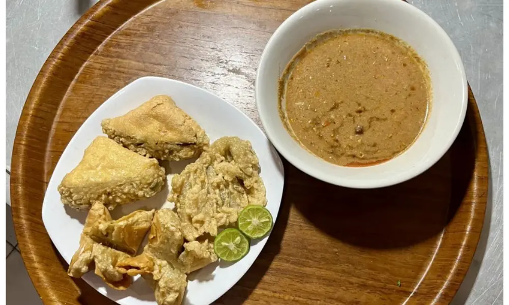 Batagor Yunus Bandung Jadi Buruan Pemudik, Kuliner Legendaris Sejak 1972 yang Laris untuk Oleh-oleh