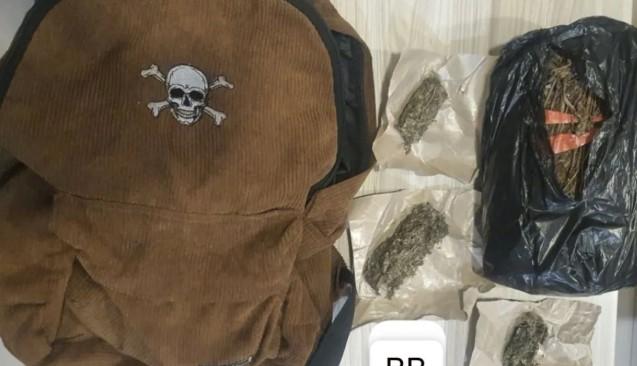 Polda Metro Jaya Tangkap Dua Pemuda Pengedar Ganja 906 Gram di Jakarta Pusat