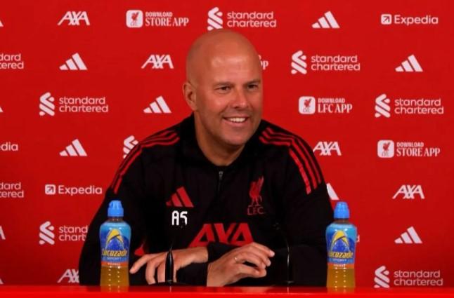 Arne Slot Andalkan Atmosfer Anfield untuk Balikkan Ketertinggalan Liverpool dari PSG