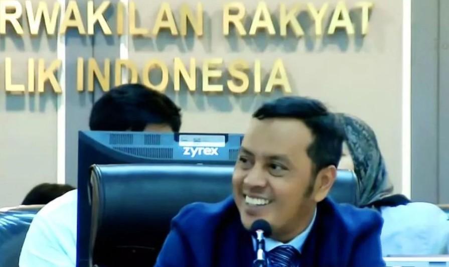 Candaan Willy Aditya Soal Merger NasDem-Gerindra Pecah Tawa Rapat DPR di Senayan