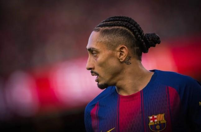 Raphinha Terancam Sanksi UEFA Usai Sebut Barcelona "Dirampok" dalam Kekalahan dari Atletico Madrid