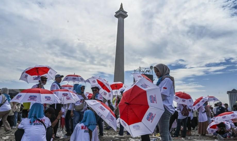 Layanan Kesehatan Disiagakan di Monas, Puluhan Ambulans dan Tenaga Medis Layani Ribuan Buruh