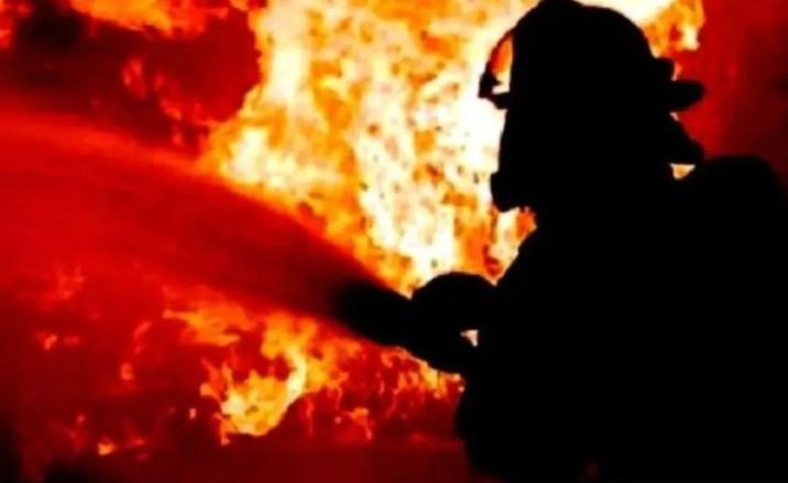 Kebakaran di Cideng Jakarta Pusat Tewaskan Lansia, Enam Rumah Hangus Terbakar