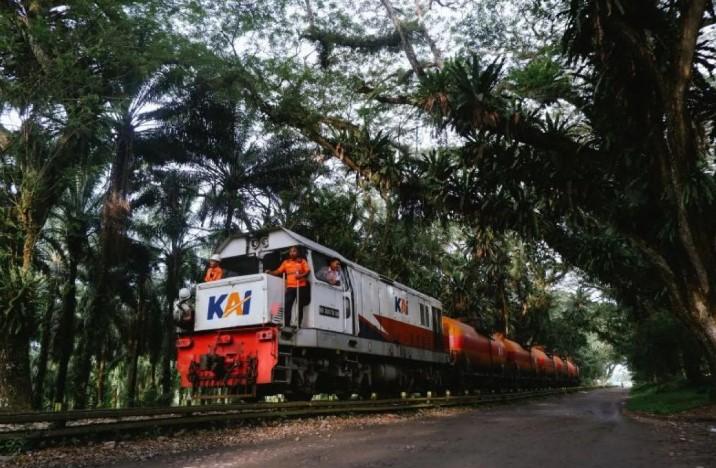 Angkutan Perkebunan KAI Tumbuh 7,78 Persen dan Perkuat Rantai Pasok Komoditas Ekspor Indonesia