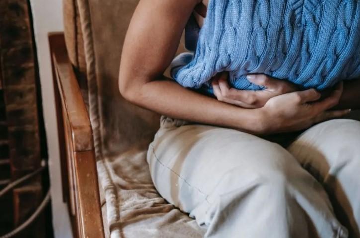 Dokter Ungkap Gejala Awal Kanker Usus pada Wanita Muda yang Kerap Diabaikan