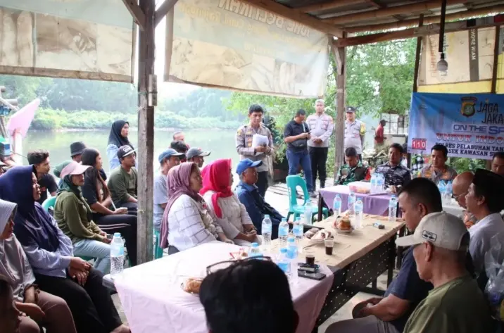 Warga Muara Angke Usulkan Pengadaan APAR untuk Antisipasi Risiko Kebakaran di Kawasan Pesisir