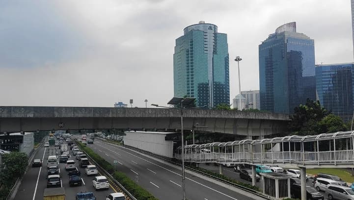 BMKG Memprakirakan Seluruh Wilayah DKI Jakarta Berawan pada Selasa Siang hingga Sore
