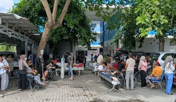 Gempa Magnitudo 6,7 Guncang Palu, Pasien RS Samaritan Berhamburan Keluar karena Panik