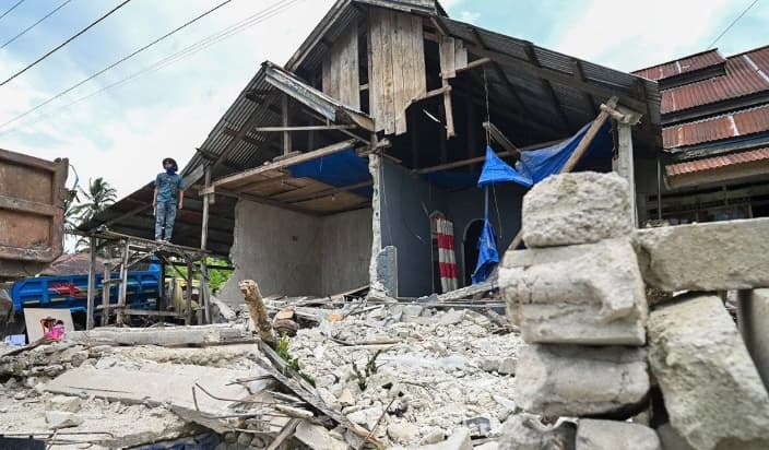 Sulteng Tetapkan Status Tanggap Darurat Usai Gempa M 6,7, Ribuan Warga Terdampak