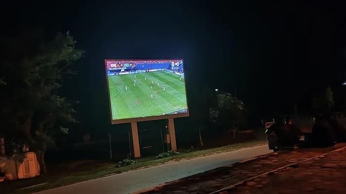Warga Lamandau Antusias Nobar Piala Dunia di Bundaran Rusa