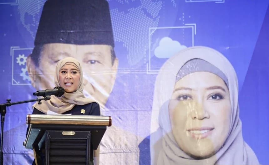Meutya Hafid Mendesak Platform Digital Utamakan Perlindungan Anak dalam Transformasi Teknologi