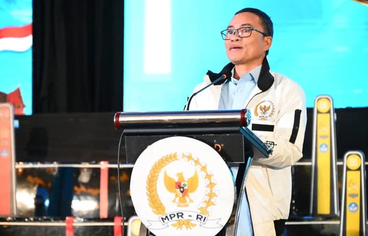 Stefanus Liow Buka Final LCC Empat Pilar MPR RI Sulawesi Utara, Tekankan Penguatan Nilai Kebangsaan bagi Generasi Muda
