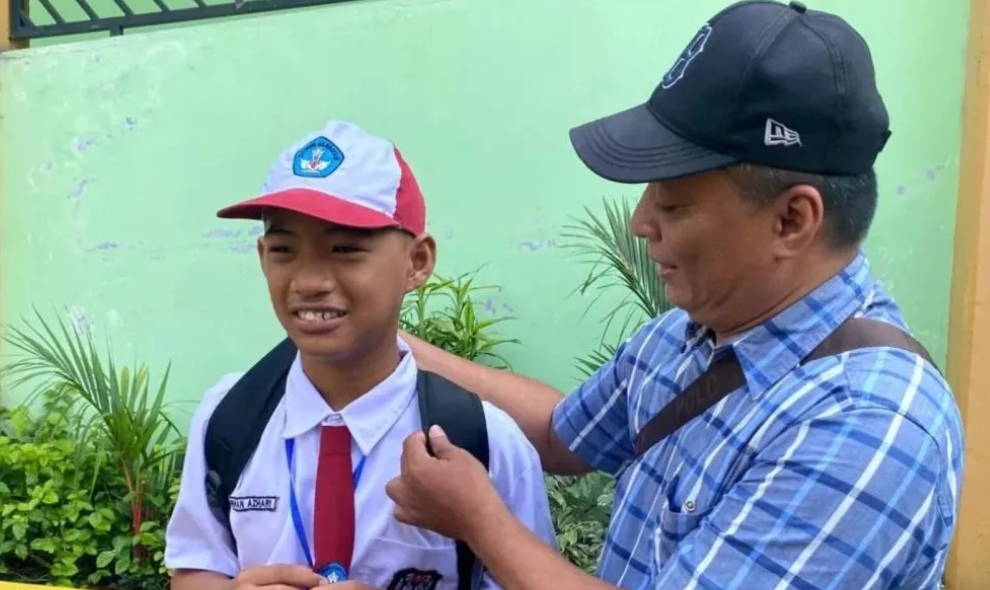 Gerakan Ayah Mengantar Anak Sekolah Dinilai Lebih dari Sekadar Mengantar ke Gerbang