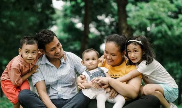 Pakar Jelaskan Perbedaan Kebutuhan dan Keinginan Anak dalam Pengasuhan Sehari-hari