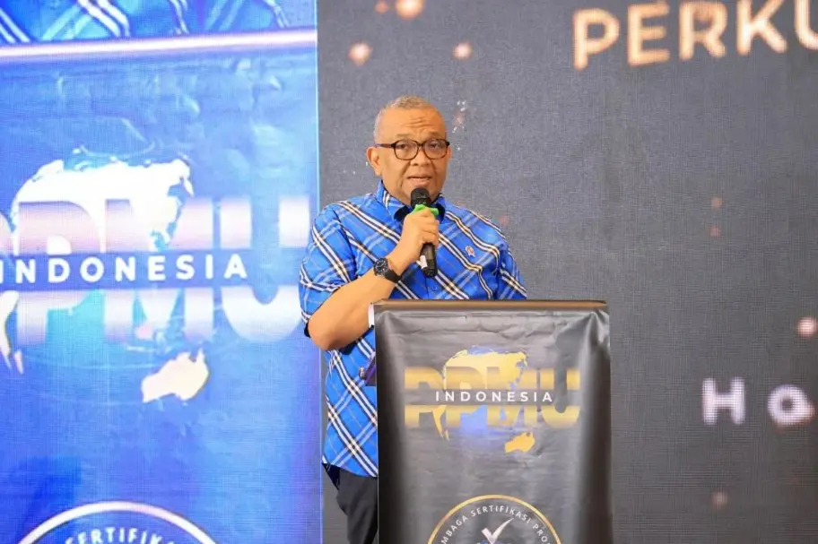 Wamenaker Dorong Sertifikasi Kompetensi untuk Tingkatkan Profesionalisme Pekerja Permanent Makeup