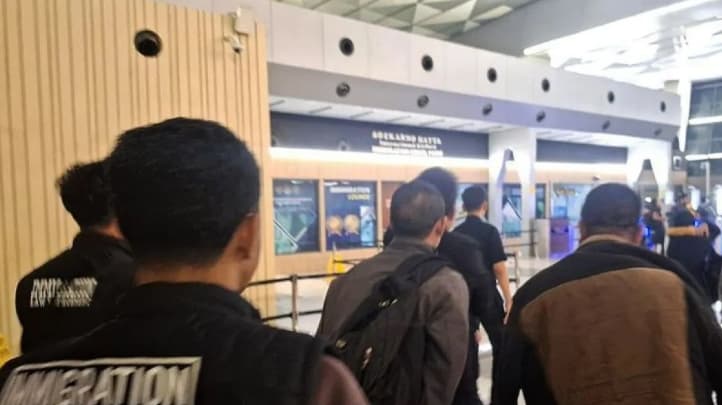 Imigrasi Deportasi dan Cekal Lima WNA Tiongkok yang Diduga Hendak Melintas Ilegal ke Australia