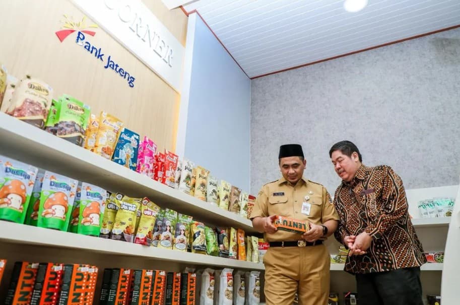 UKM Jateng Corner Dikembangkan, Gus Yasin Dorong Lebih Banyak UMKM Masuk Pasar Bandara