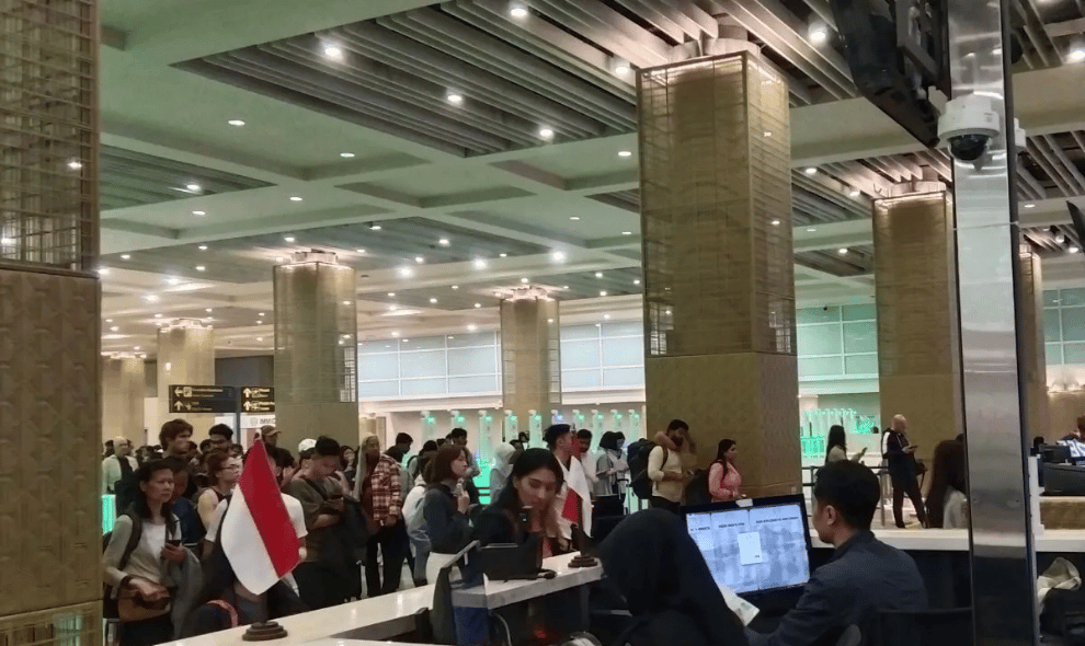 Erupsi Anak Krakatau Picu Pembatalan Belasan Penerbangan di Bandara Ngurah Rai Bali