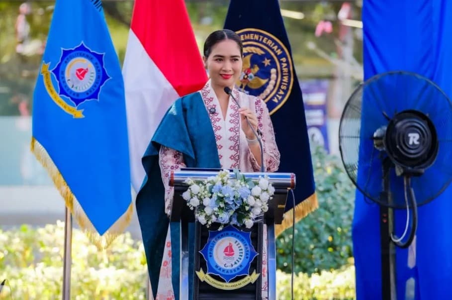 Wamenpar Dorong 603 Lulusan Poltekpar Makassar Jadi Pelopor Pariwisata Berkelanjutan