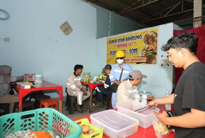 Industri IMIP Menggerakkan UMKM Bahodopi, Bubur Ayam dan Nasi Kuning Raup Omzet Jutaan Rupiah