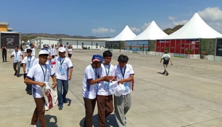 Puluhan Siswa SMK Ikuti Paddock Tour GP Indonesia 2026 di Mandalika, Kenali Langsung Dunia Balap MotoGP