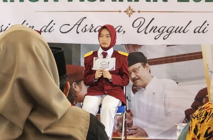 Kemensos Berikan Beasiswa Kuliah kepada Lulusan Sekolah Rakyat Natuna, Biaya Kos hingga Buku Ditanggung