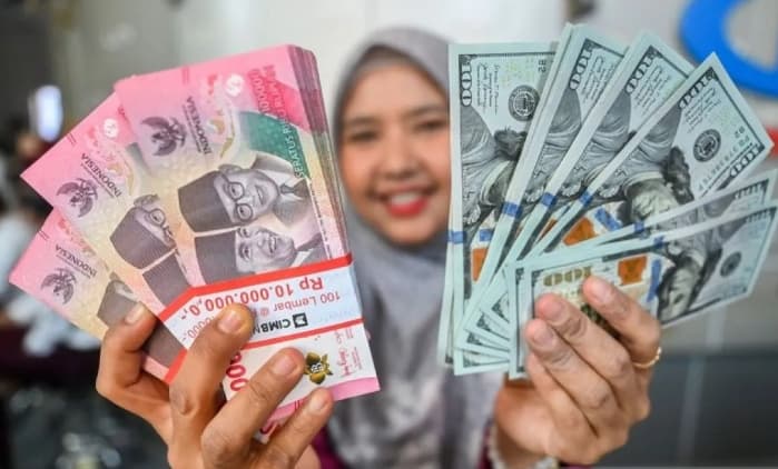 Rupiah Tembus Rp18.021 per Dolar AS, Rencana MSCI Turunkan Status Pasar Saham Indonesia Tekan Nilai Tukar