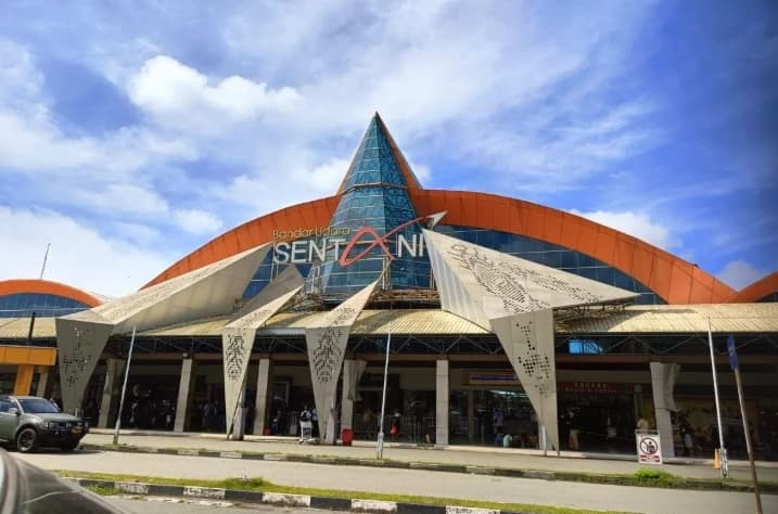 Kabut Asap Ganggu Penerbangan di Papua, 19 Jadwal dari Bandara Sentani ke Wamena dan Oksibil Dibatalkan