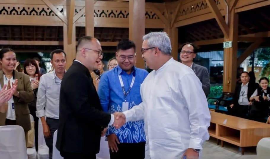 Wali Kota Farhan Kenalkan Sejarah Bandung kepada Insinyur ASEAN, Soroti Peran Teknologi dan Inovasi