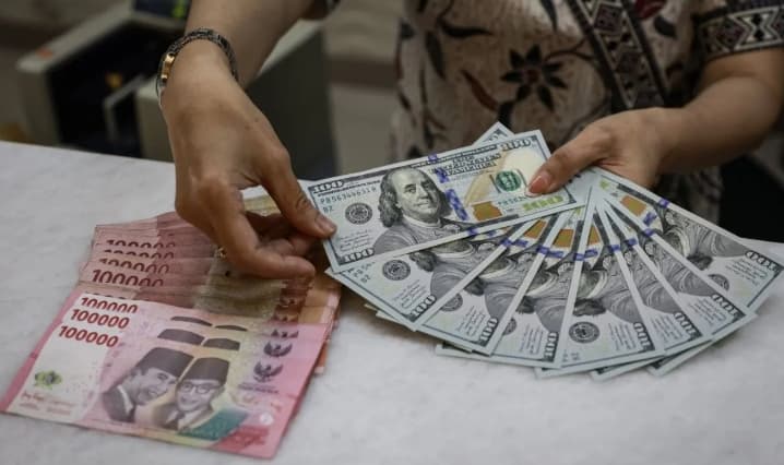 Rupiah Dibuka Stabil di Rp17.992 per Dolar AS pada Rabu 21 Oktober 2026, Tidak Berubah dari Penutupan Sebelumnya