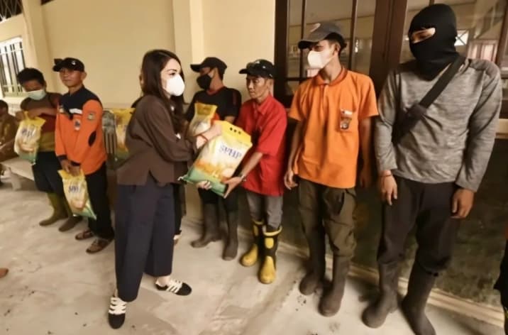DPR RI Kawal Bantuan Karhutla di Kalimantan Tengah, 11 Mesin Pompa Air dan Logistik Disalurkan untuk Relawan