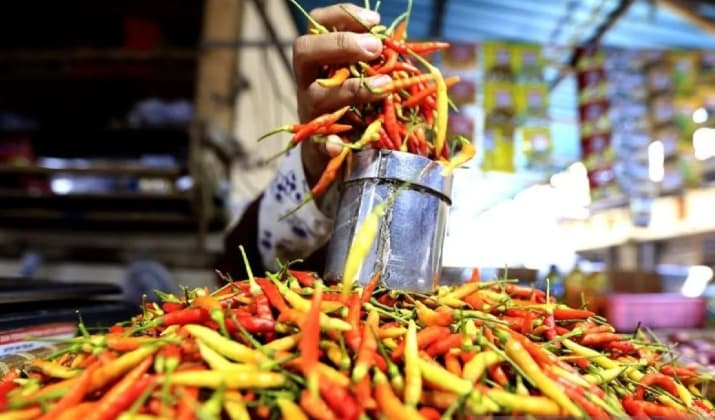Harga Cabai Rawit Merah Tembus Rp105.750 per Kg, PIHPS Catat Telur Ayam Rp28.550 pada Jumat Pagi