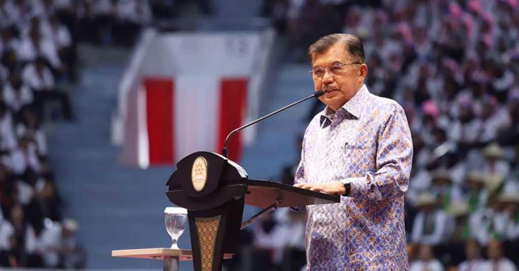 Masih Pandemi, Jusuf Kalla Usulkan Salat Tarawih 2 Shift