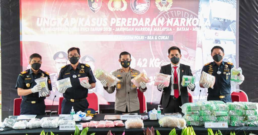Bea Cukai dan Bareskrim Mabes Polri Berhasil Gagalkan Penyelundupan 42,337 Kg Sabu dan 85.038 butir Ekstasi Asal Malaysia