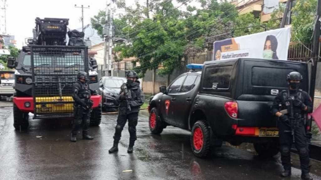Tim Gegana Sulsel Amankan Paket Misterius Bertuliskan 'Islam X', Ketika Dibuka Isinya...