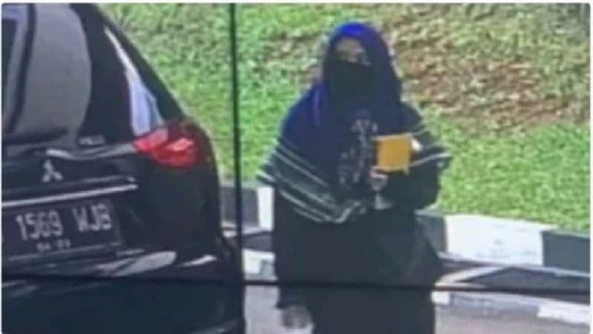 Akhirnya Terungkap, Begini Cara Zakiah Aini Masuk ke Area Mabes Polri!