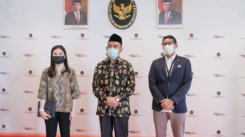 Menparekraf Bertemu MenkoPMK Bahas Persiapan Momentum Libur Lebaran