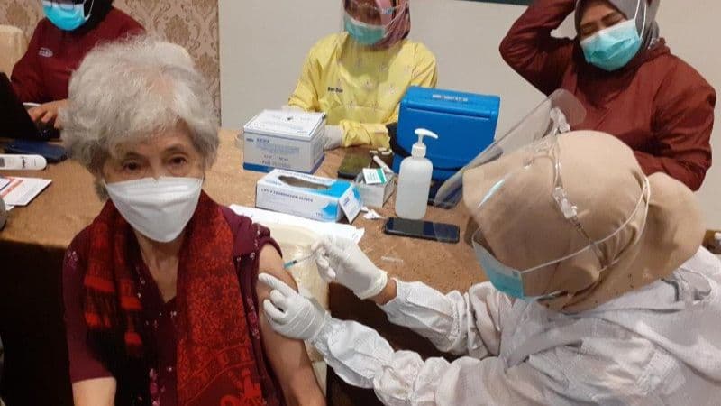 Wakil Ketua DPR Soroti Realisasi Vaksin Lansia Masih Rendah