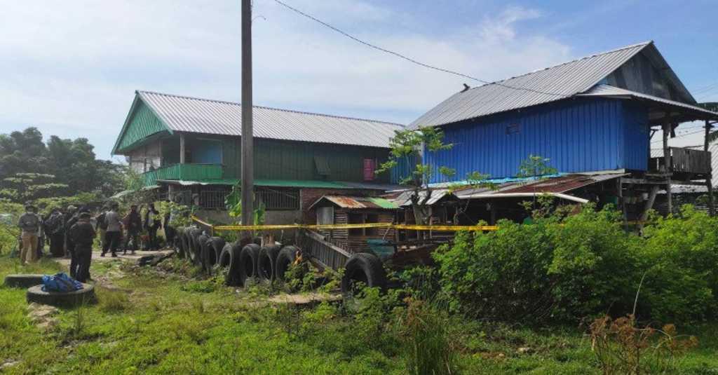 Aparat Kepolisian Sterilkan Rumah Lokasi Penembakan Terduga Teroris di Makasar