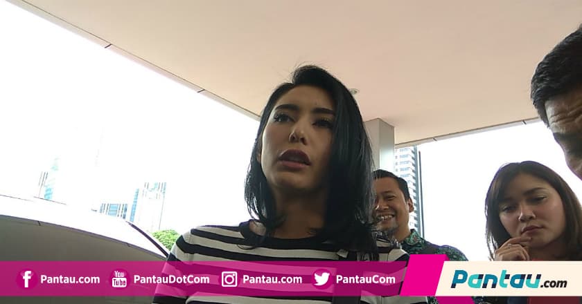 Tyas Mirasih Datangi Polda Metro Jaya, Tak Terima Dituduh Bawa Lari Orang?