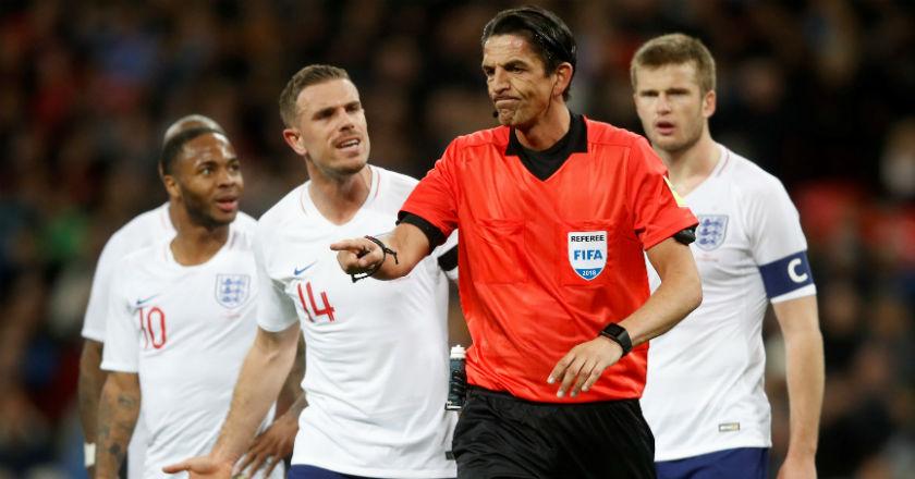 Wasit Asal Britania Raya Tak Ambil Bagian di Piala Dunia 2018, Ada Apa?