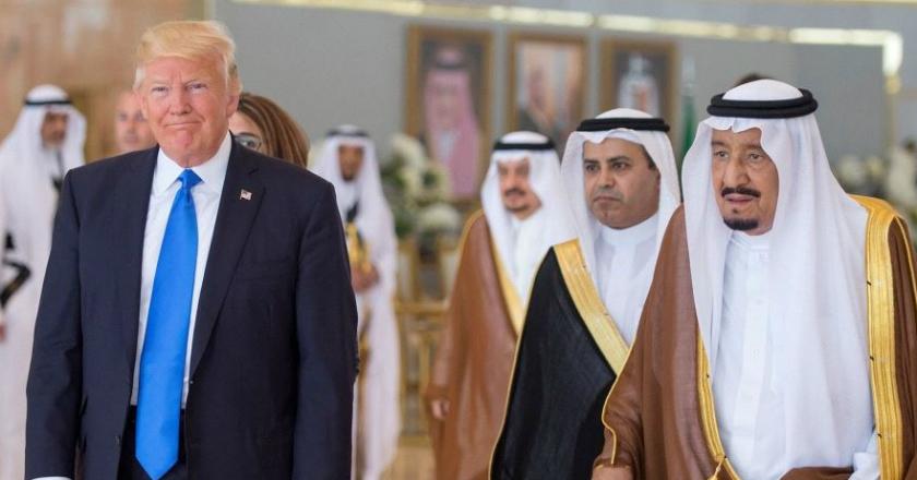 Raja Salman Telepon Donald Trump Bahas Perdamaian Palestina