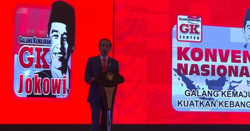Duh, Presiden Jokowi Salah Kostum saat Hadiri Konvensi Nasional Relawan