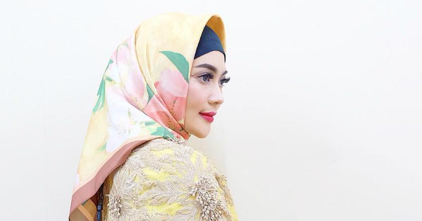Apakah Indah Dewi Pertiwi Sekarang Berhijab?